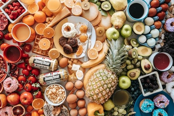 Quelle réglementation encadre la publicité des produits alimentaires auprès des enfants en France?